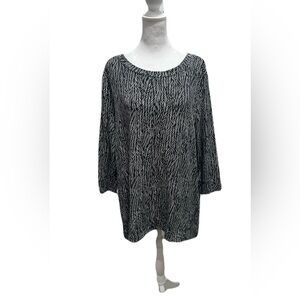 CHICOS Gemetric Print 3/4 Sleeve Top, Like New